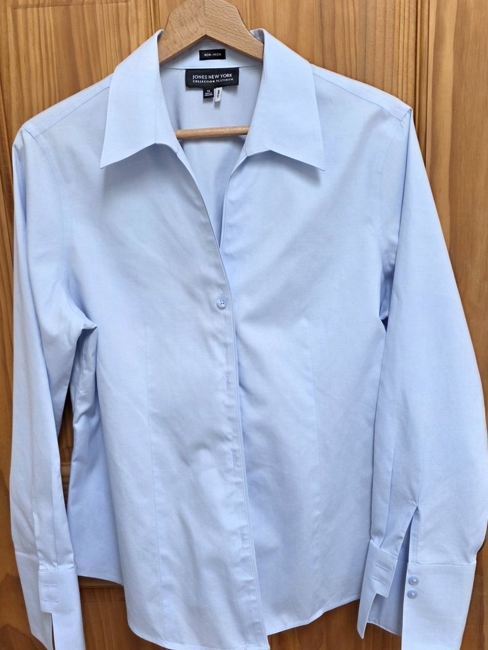 Jones New York Light Blue Women's Button-Down Shirt